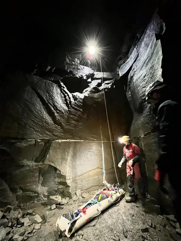 Severn-Area-Rescue-Association-Tewkesbury-FB-Confined-Space-2-Oct-22.webp