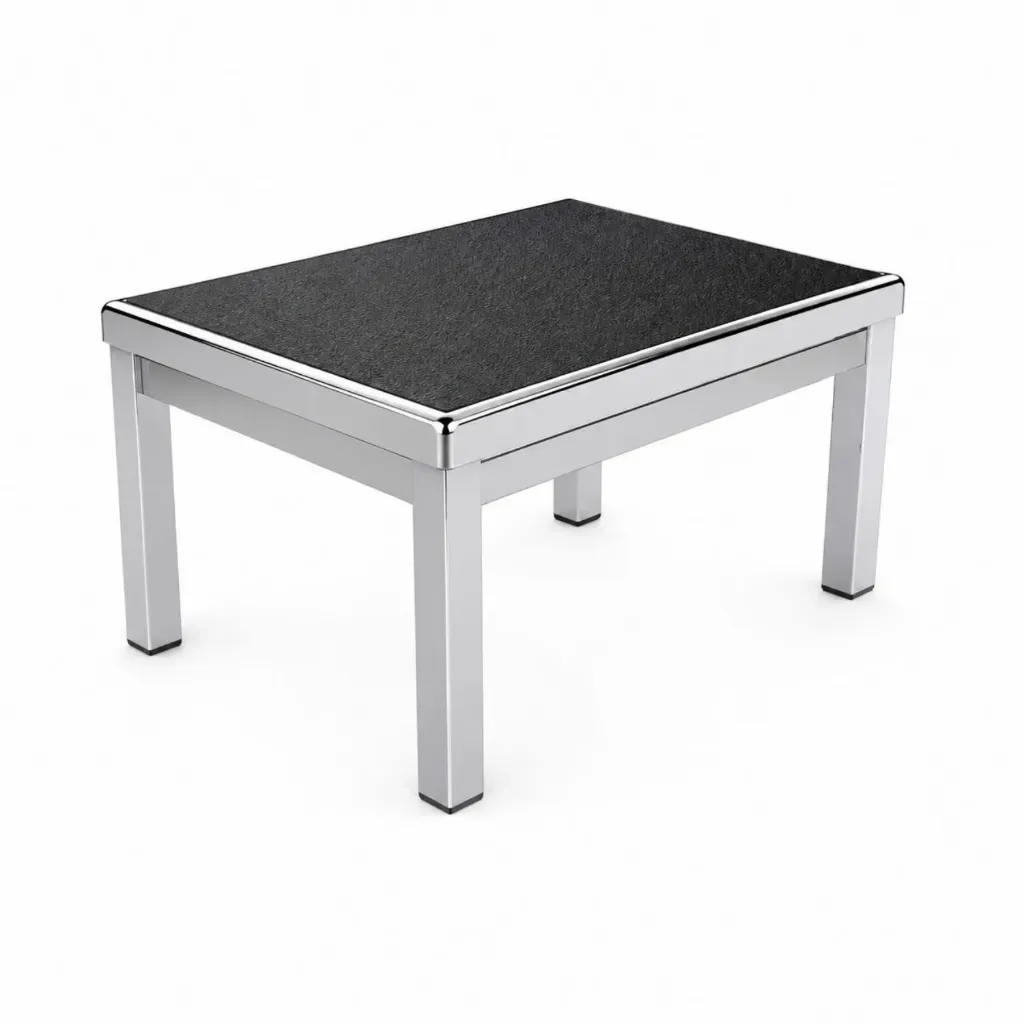 Banqueta de altura de un peldaño estructura cromada