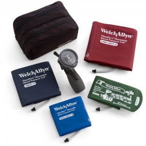 Baumanómetro aneroide de mano con gatillo DuraShock serie Oro DS66 con 4 brazaletes y estuche
