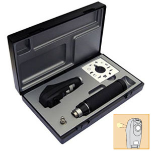 Retinoscopio de punto mango tipo C pilas desechables, luz Halogena 2.5 v