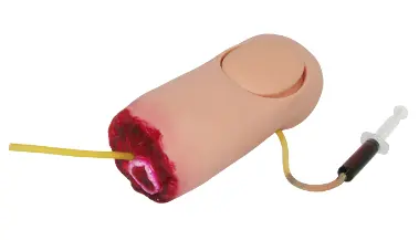 Modelo de brazo amputado con hemorragia